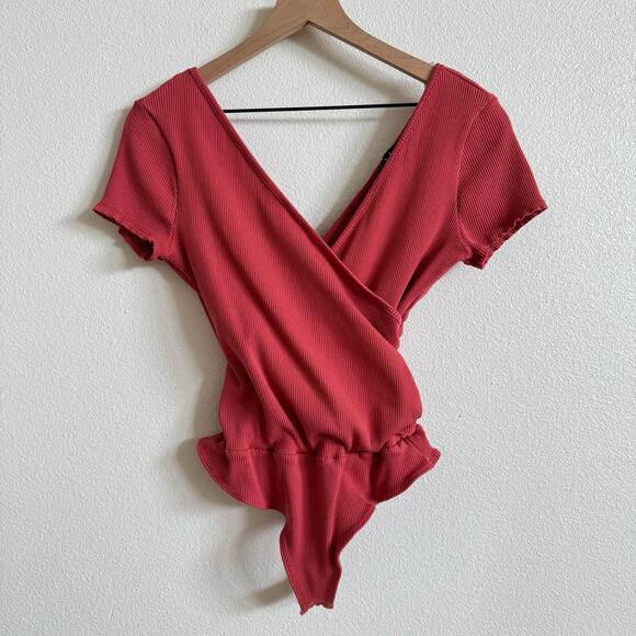 Lulu’s Pink Ribbed Knit Surplice Bodysuit Women's XL - Picture 2 of 6